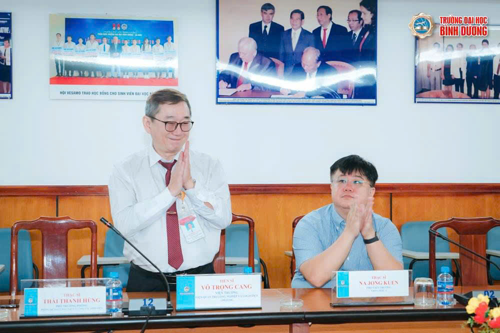 z5997128973920 8e8ae7c4aa5fbf9423aaeb697dc2874f