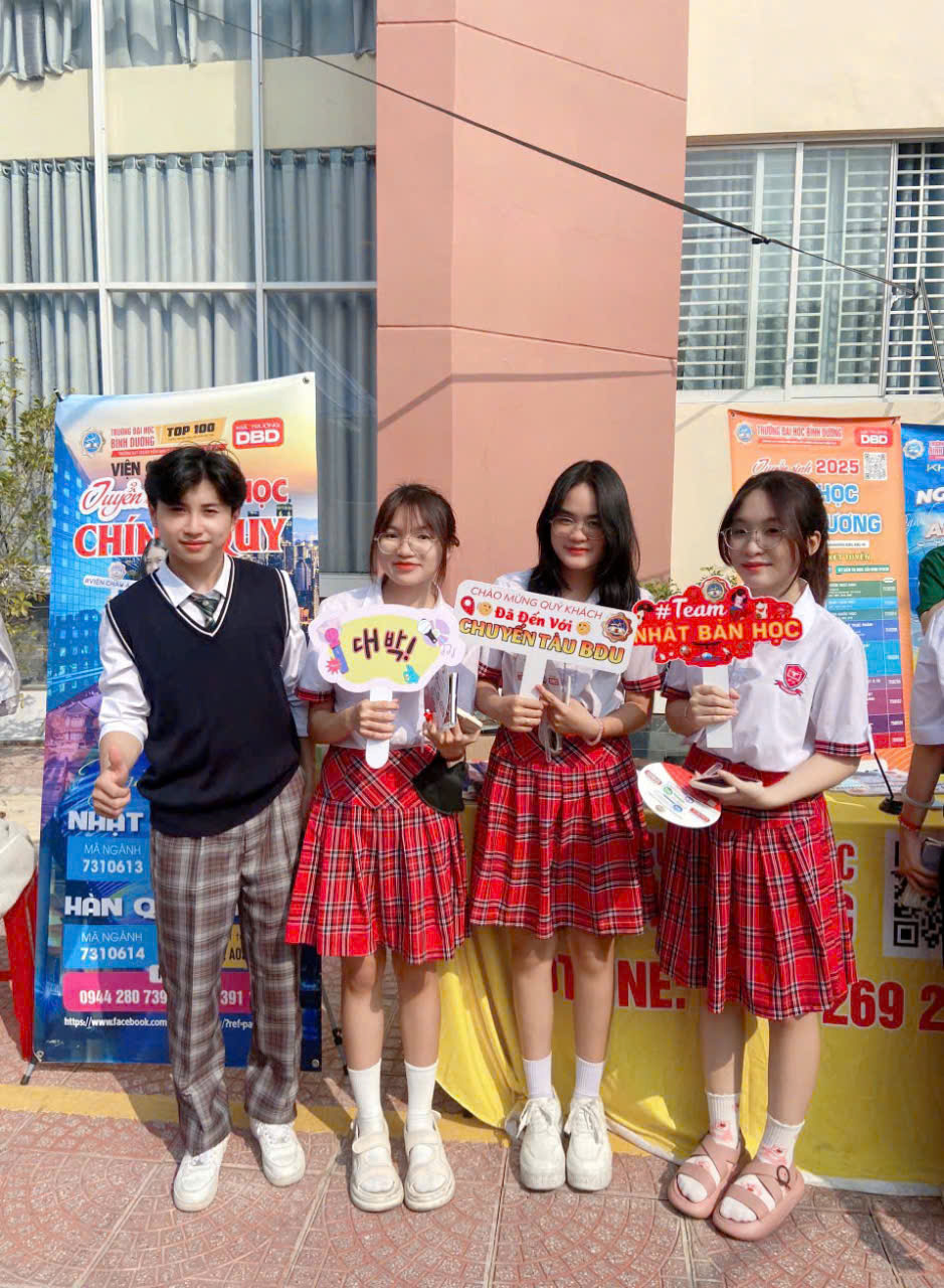 z6432023080400 ee7b5b319c84f5f8b7e3f9d3f85c9daa