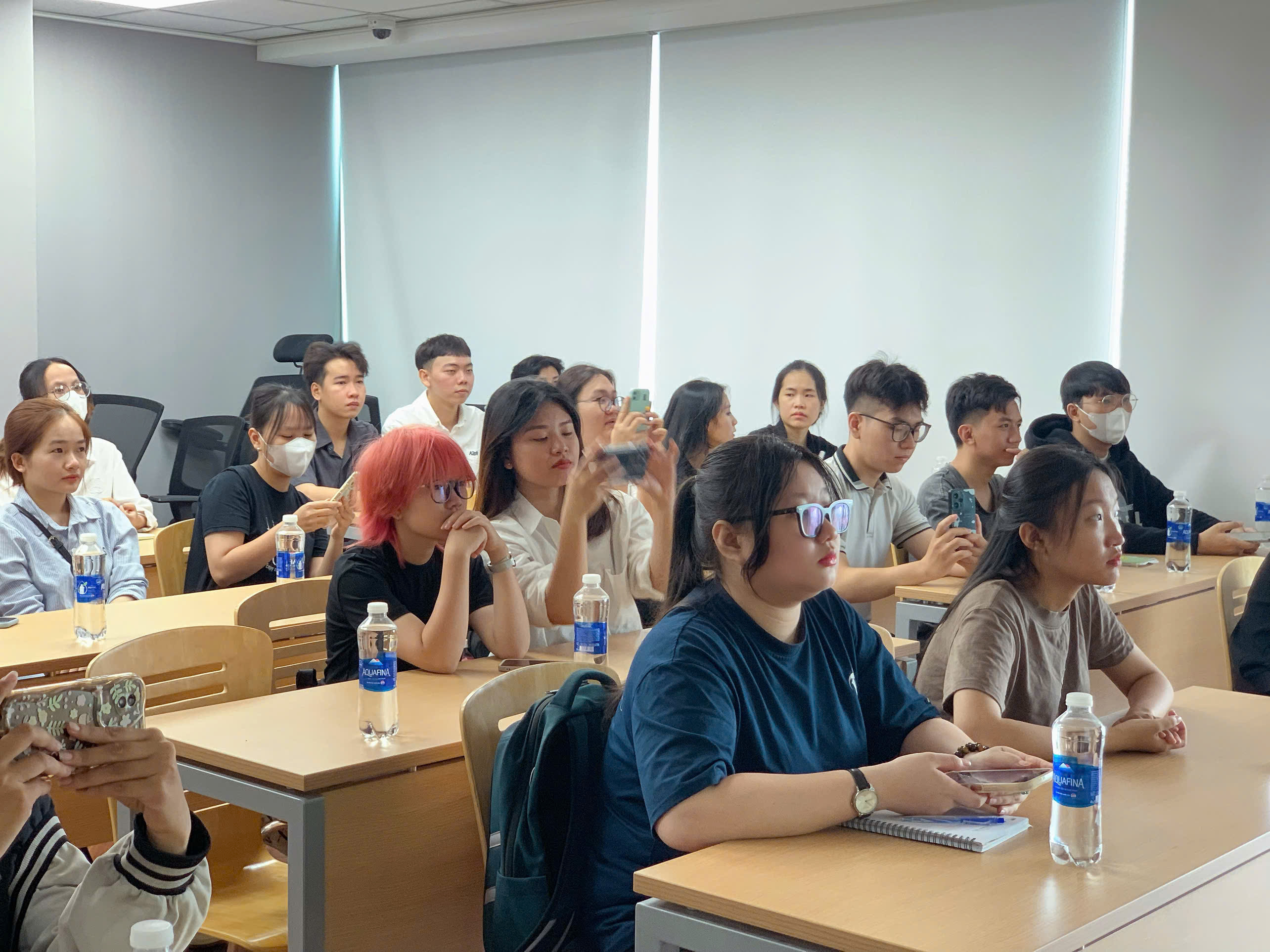 z6671027255191 2cca1d78eca876023e84369cb19ae3eb